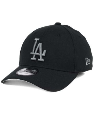 black dodgers cap