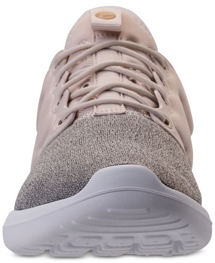 women's nike knit trainers