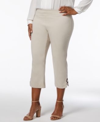 Plus Size Rhinestone-Strap Capri Pants 