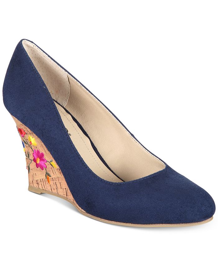 Rialto wedge outlet shoes