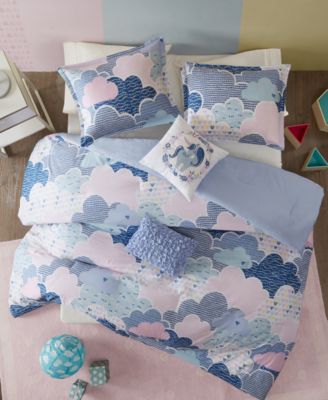 Intelligent Design Cloud Quilt Sets