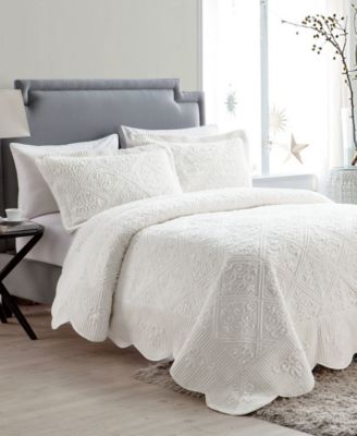 Westland Plush Bedspread Sets