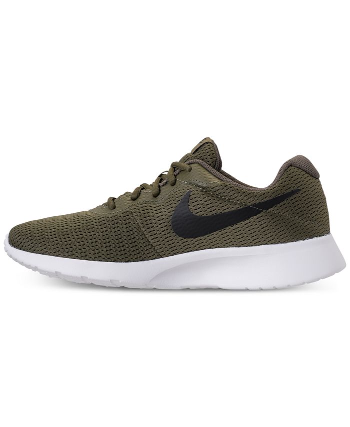nike men's tanjun stores