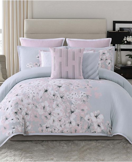 Vince Camuto Home Vince Camuto Esti Floral Piece Comforter Set