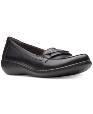 scramble skål sammenholdt Clarks Collection Women's Ashland Lily Loafers & Reviews - Flats & Loafers  - Shoes - Macy's