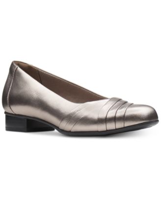 clarks comfort shoes macy's