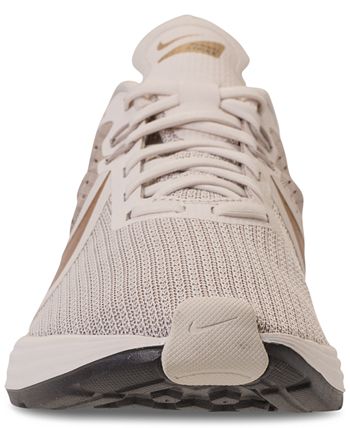 nike zoom strike women's