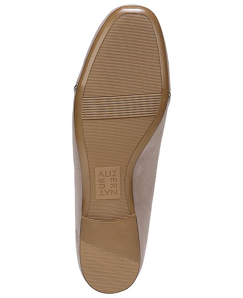 naturalizer emiline flats