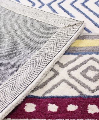 Bashian CLOSEOUT! Alistar ALI-278 Ivory Area Rug