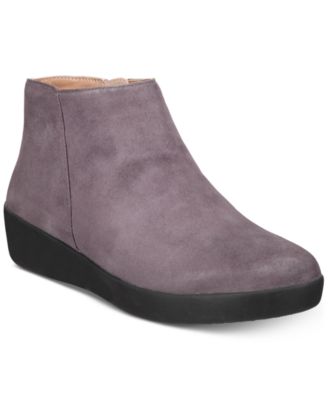 novia casual ankle booties