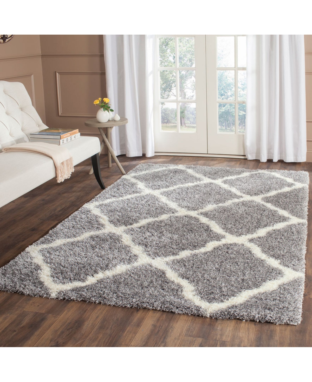 Safavieh Montreal Gray and Ivory 10' x 14' Area Rug - Gray