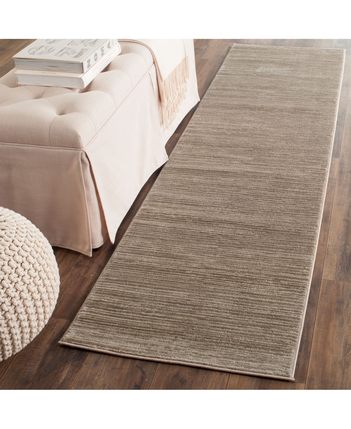 Safavieh Vision VSN606 2'2" x 8' Runner Area Rug