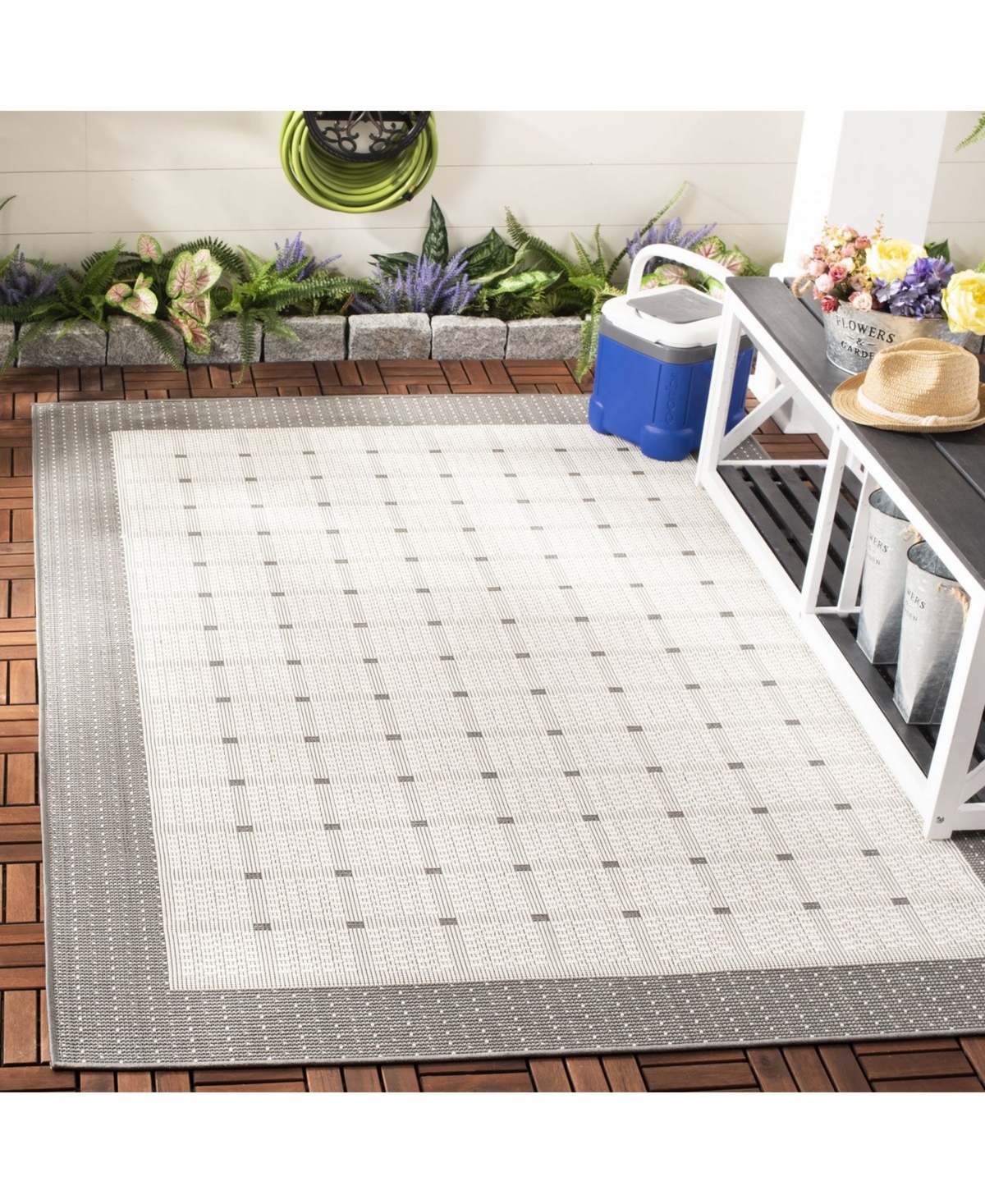 Safavieh Bermuda BMU801and Ivory 5'3