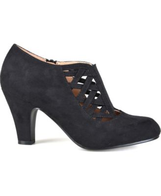 Women's Piper Cagey Upper Round Toe Dress Shooties