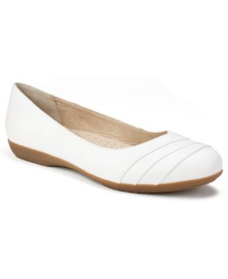 womens flat shoes macys