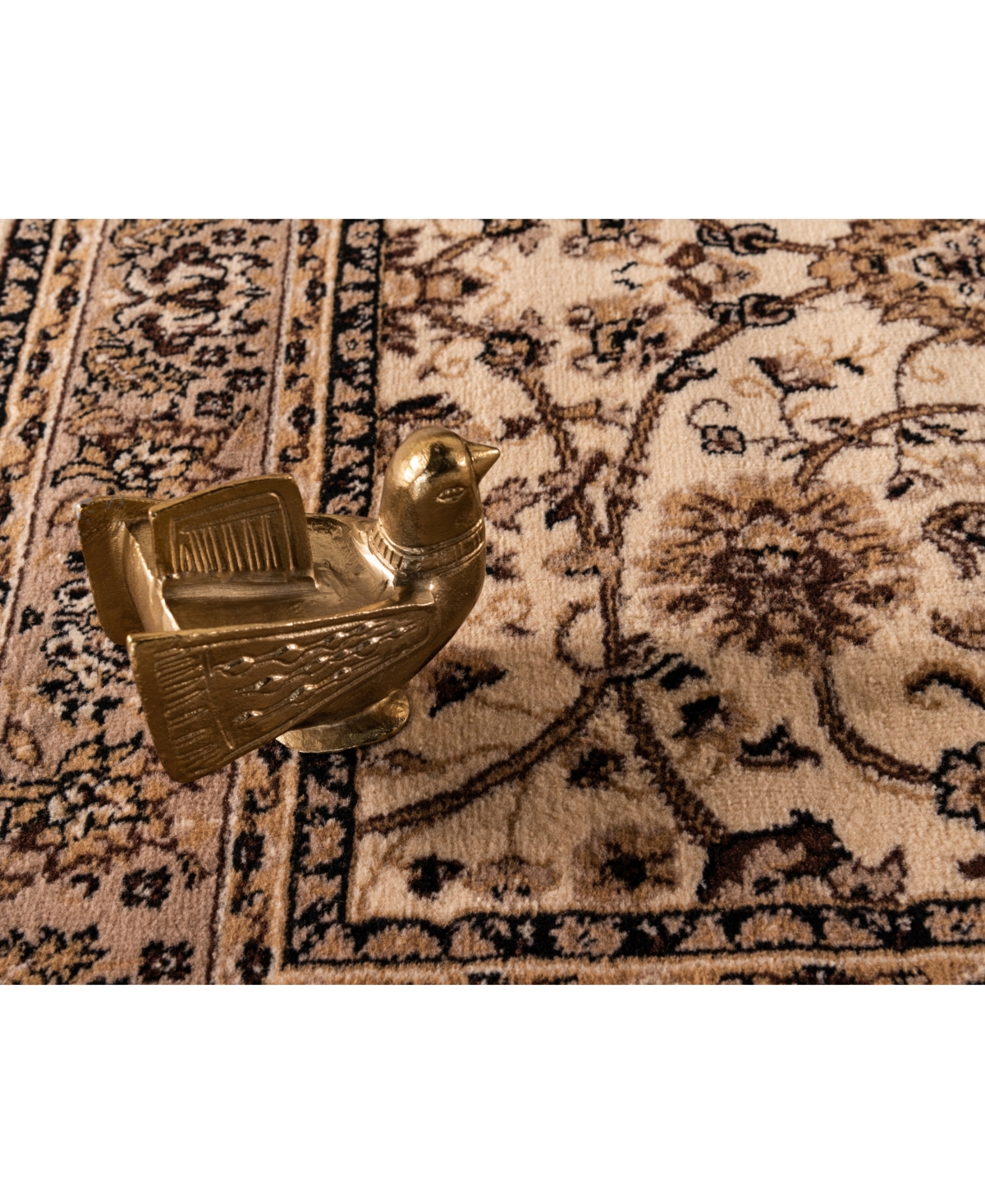 Bayshore Home Arnav Arn1 8' x 10' Area Rug