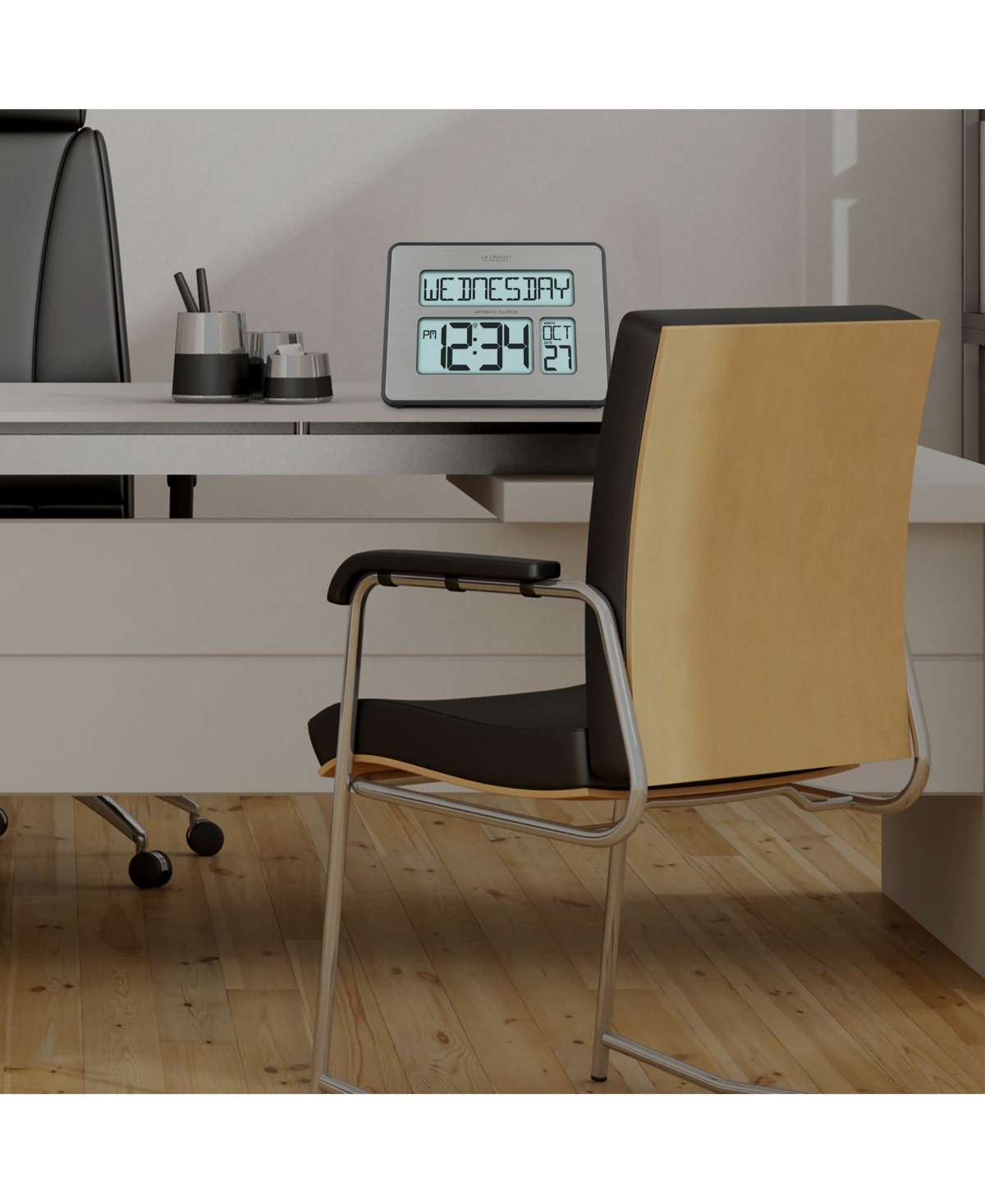 La Crosse Technology Backlight Atomic Full Calendar Clock with Digits