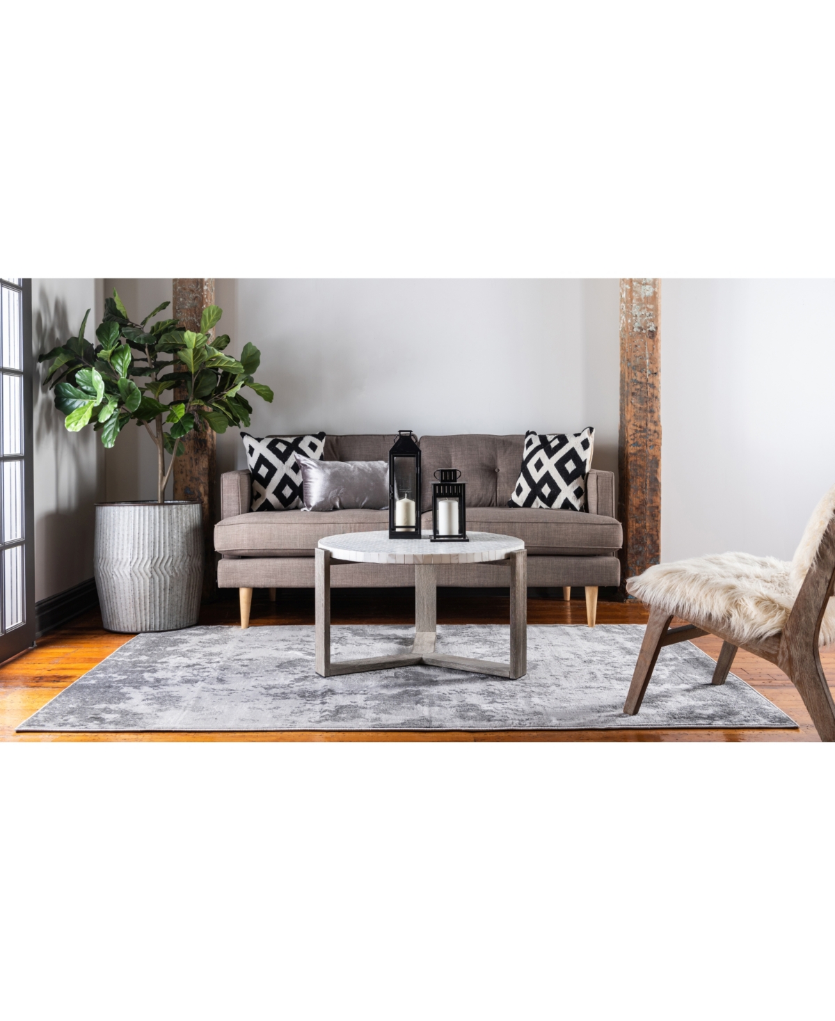 Bayshore Home Politan Pol8Area Rug - Light Gray