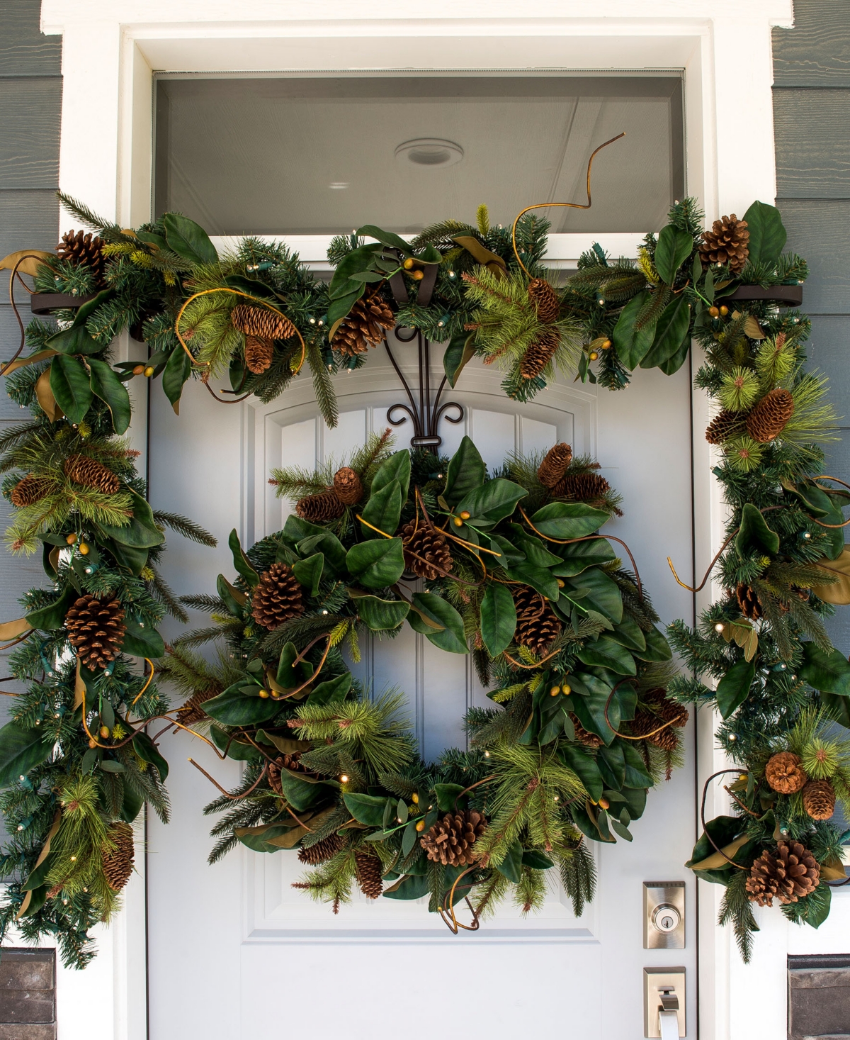 Village Lighting Artificial Garland with Lights, Magnolia Leaf