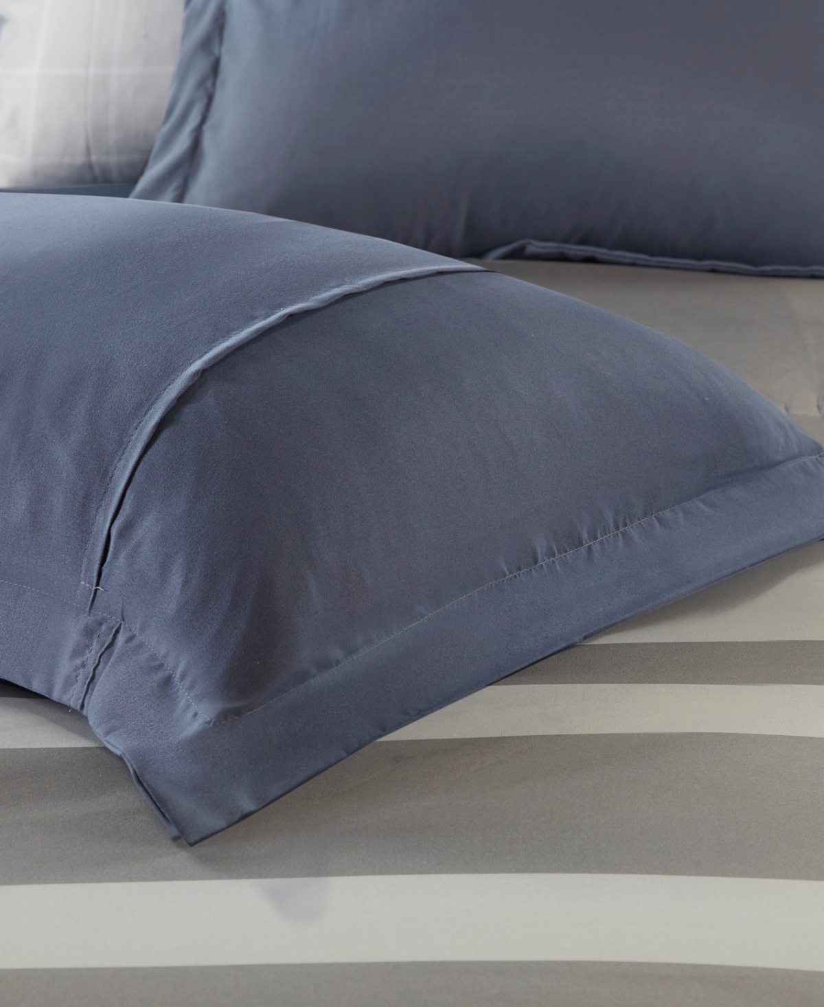 Intelligent Design Marsden Striped Comforter Set