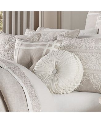 Lauralynn Decorative Pillow, 18" x 18"