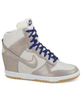 Nike dunk deals sky hi print