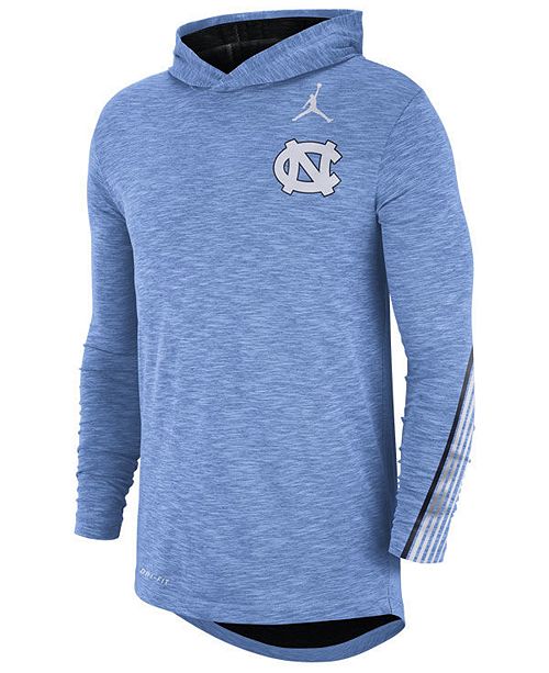 Nike Men S North Carolina Tar Heels Hooded Sideline Long Sleeve T