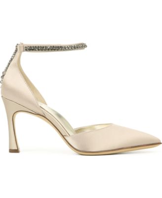 naturalizer andrea pump