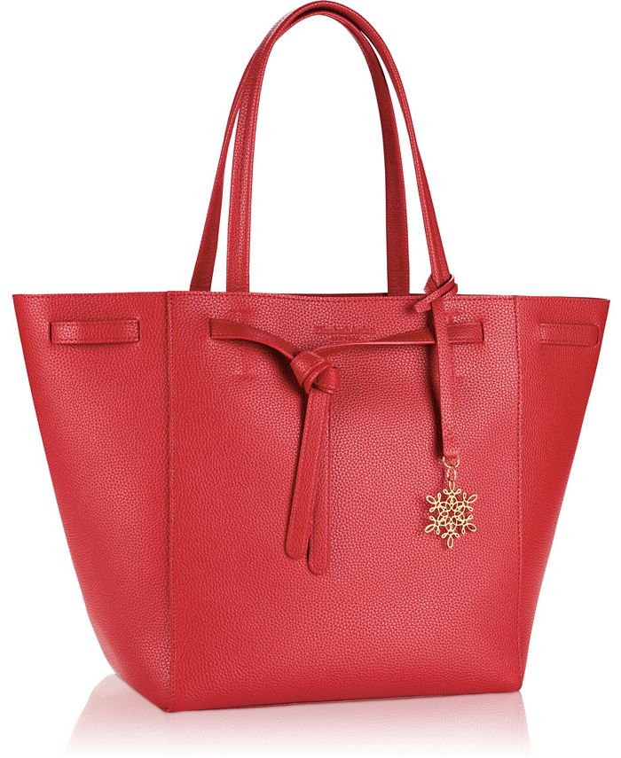 Svaghed aritmetik tema Elizabeth Arden Receive a FREE Red Tote Bag with any $75 Elizabeth Arden  Purchase - Macy's