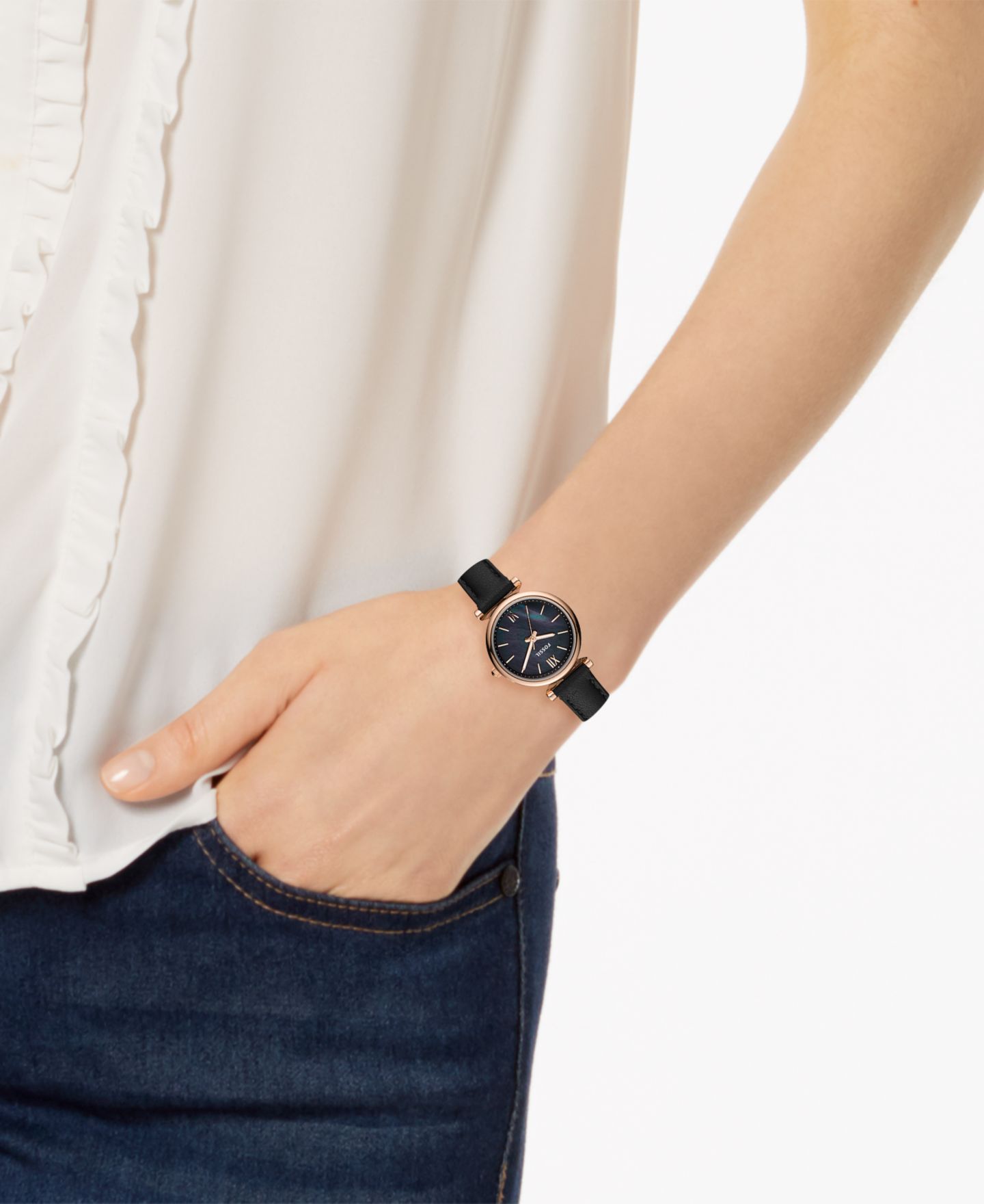 Женские часы Fossil Carlie Mini Leather Strap Watch 28mm, цвет: Чёрный — фото 2