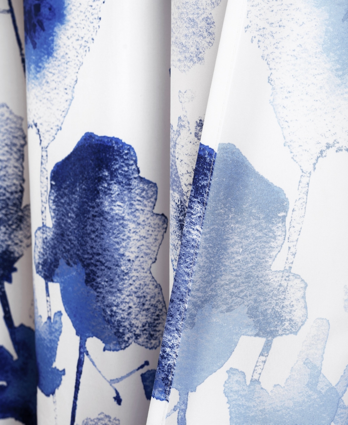 Zuri Floral 52" x 84" Curtain Set