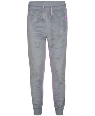 jogger pants with converse