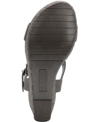 kenneth cole card wedge