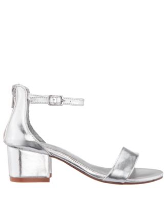 nina hidi sandal