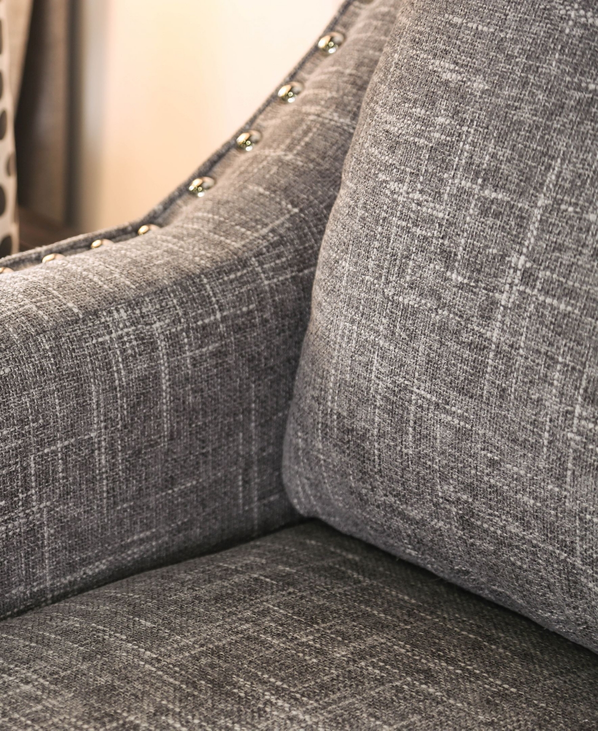 Furniture of America Corinda Upholstered Love Seat