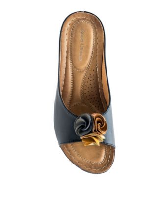 Women's Sydney Rosette Wedge Sandals