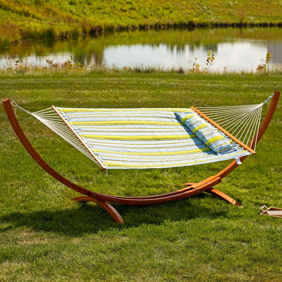 Quilted Double Fabric 2-Person Hammock with Curved Arc Wood Stand