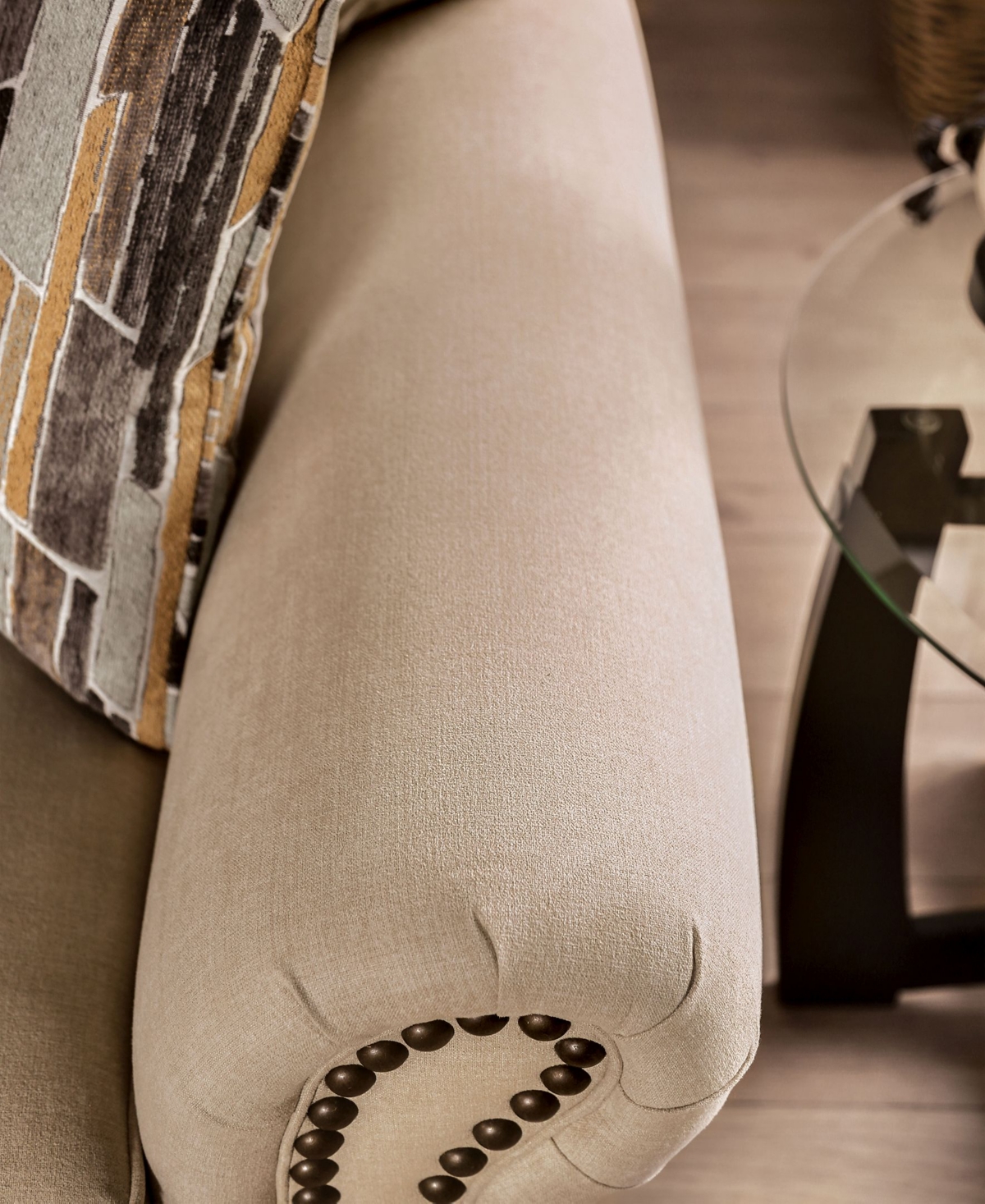 Furniture of America Sillman Upholstered Sofa