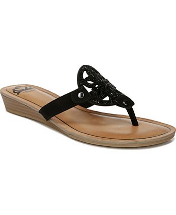 Fergalicious tamra sandal deals