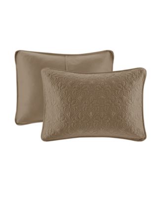 Quebec Quilted Bedspread Sets