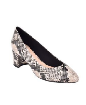 image of Easy Spirit Women-s Evolve Robin6 Pump Women-s Shoes