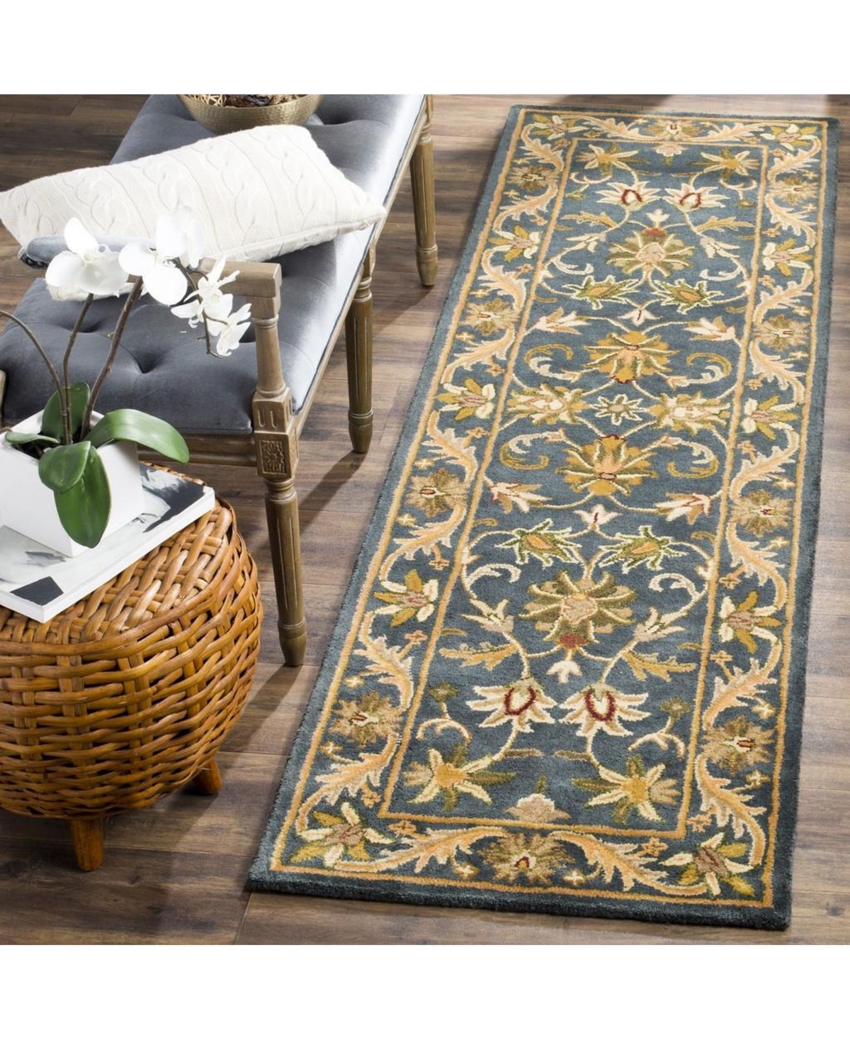 Safavieh Antiquity At52and Gold Area Rug - Blue