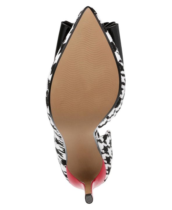 Betsey Johnson Cruze Half D'Orsay Pointed Toe Pump in Natural