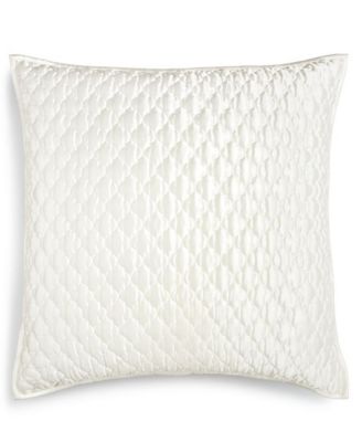 white quilted king pillow shams
