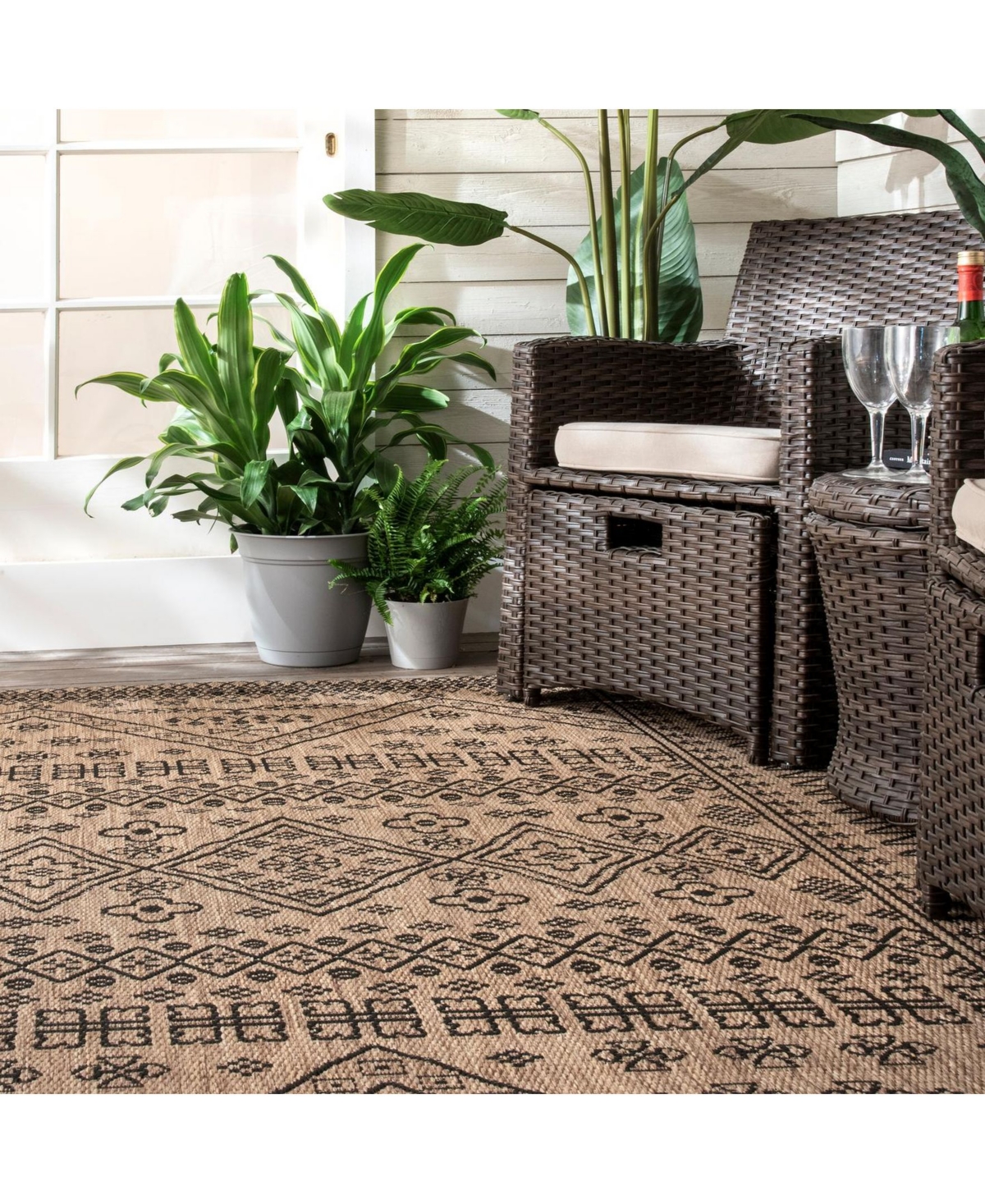 nuLoom Kandace OWDN24COutdoor Area Rug - Brown