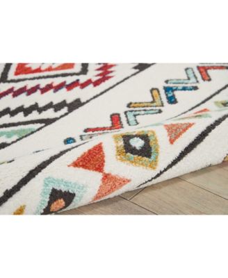 Navajo NAV06 White 5'3" x 7'6" Area Rug