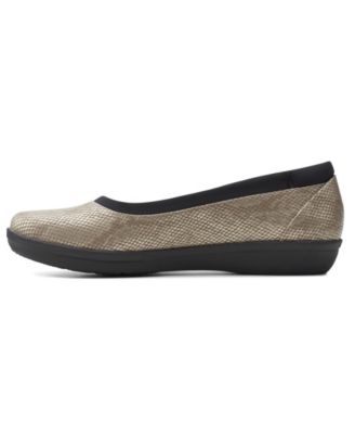 clarks cloudsteppers ayla low women's flats