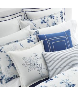 Sandra Geometric Decorative Pillow, 20" x 20"