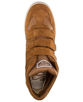 Skechers plus 3 top raise the bar