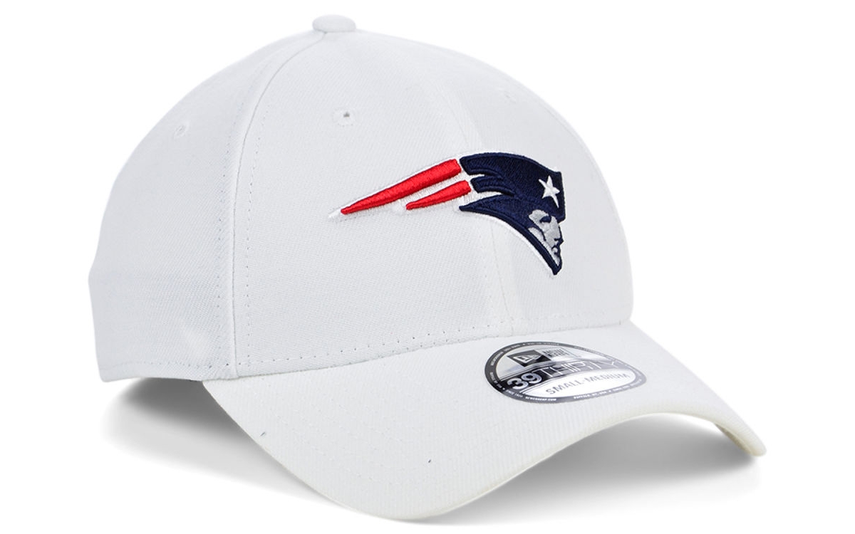 New Era New England PatriotsTeam Classic 39THIRTY Cap - White